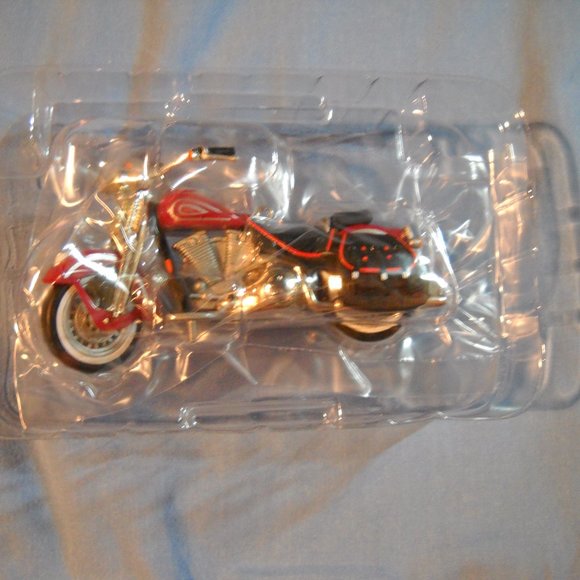VINTAGE 1999 Hallmark Harley Davidson 1997 Heritage Spring w/1999paint scheme #1 - Picture 4 of 8